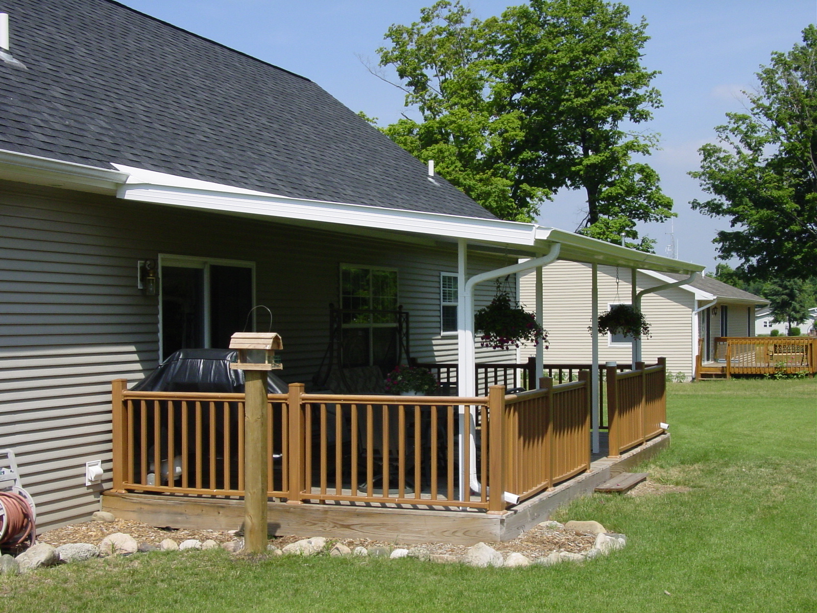 Metal Deck Awnings Image