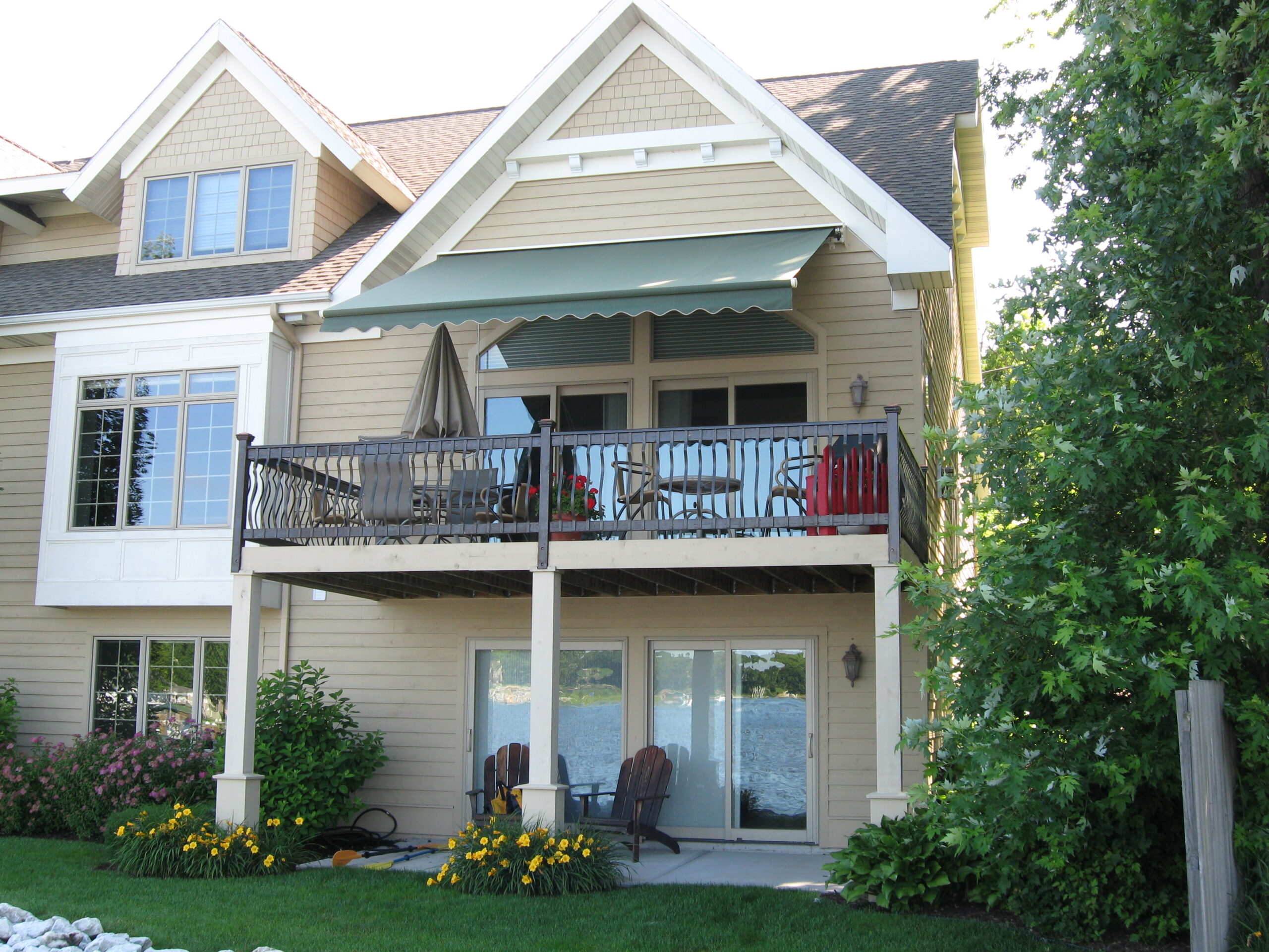 Retractable Deck Awnings 5 Image
