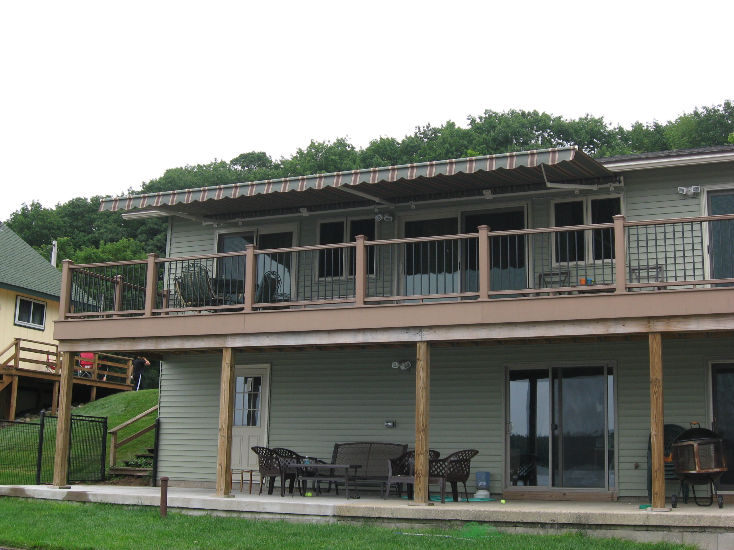 Retractable Deck Awnings 12 Image